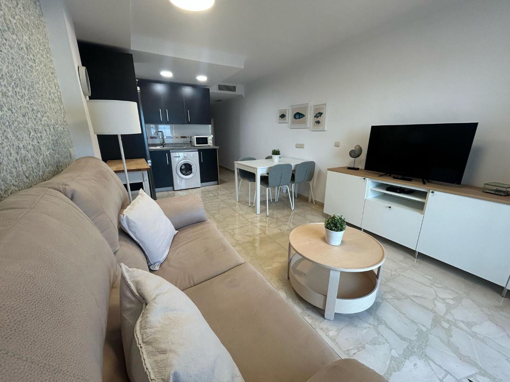 Maravilloso Apartamento En Primera Linea De Playa Con Vistas Al Mar En Caleta De Velez 2 D المظهر الخارجي الصورة